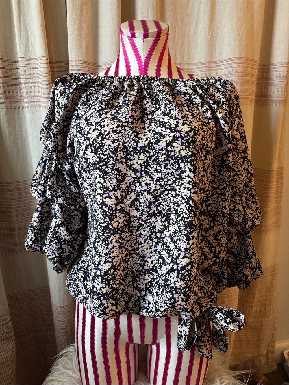 CeCe Black Floral Off-Shoulder Ruffle Tie-Hem Blouse